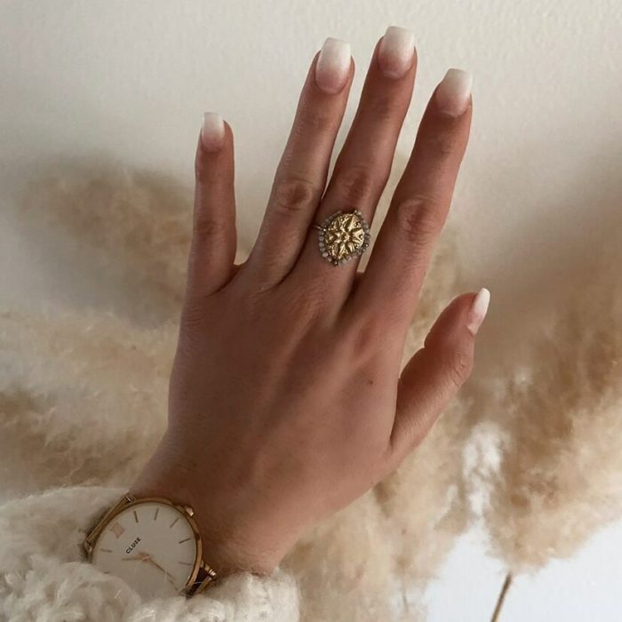 Esthéticienne ongles cils Ayn Aiguebelette Novalaise Chambéry